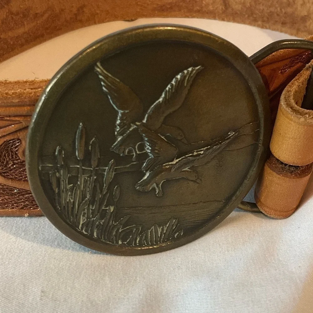 Duck Belt Buckle With Engraved Leather Size 38